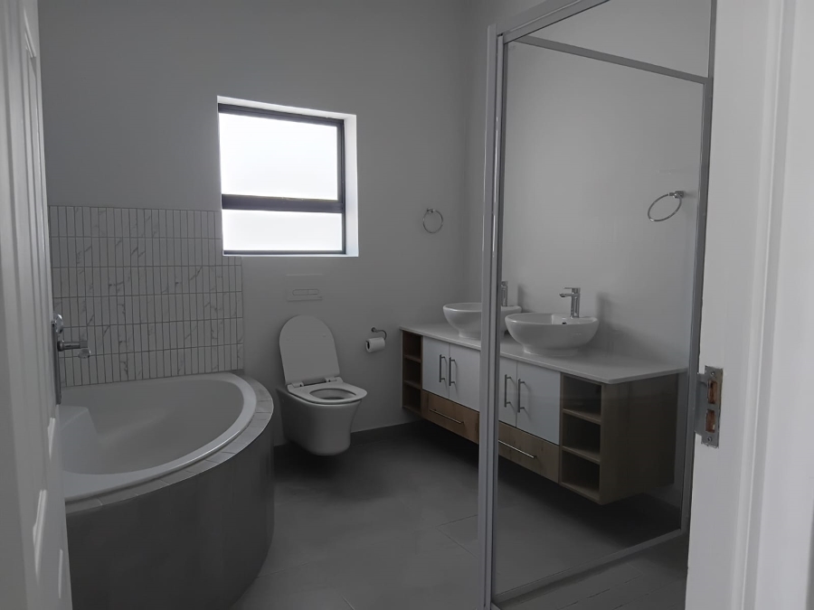 To Let 3 Bedroom Property for Rent in Dana Bay Western Cape